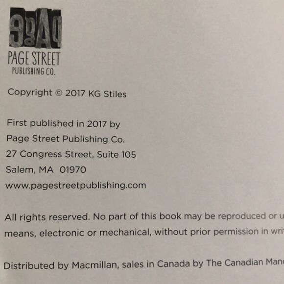 The Essential Oils Complete Reference Guide - Picture 5 of 5